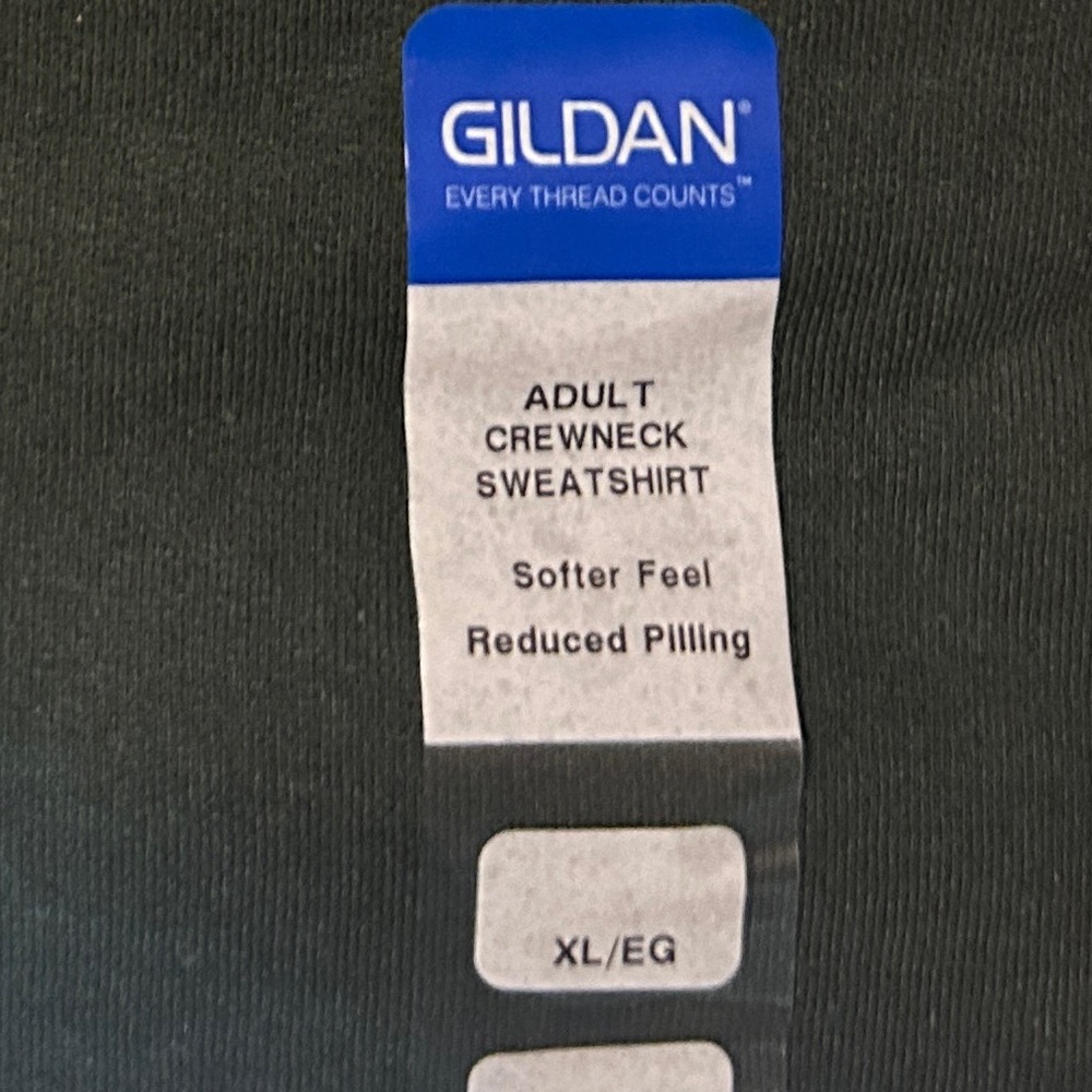 Gildan Men's Dark Green Long Sleeve Tee - Picture 3 of 3